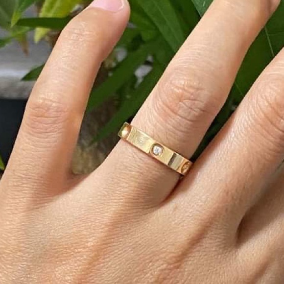 Louis Vuitton Jewelry - LOUIS VUITTON 18KT GOLD RING STAMPED BOX SZ 5